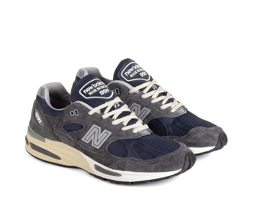 New Balance 991v2 Made in UK Grey Navy vue latérale — tige en daim et nylon
