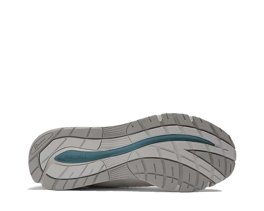 New Balance 991v2 Made in UK Cool Grey — Dreiviertelansicht vorne