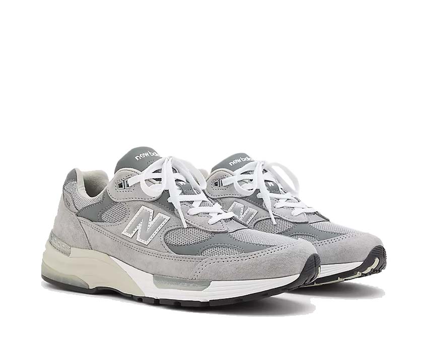 New Balance 992 Made in USA Grey vue latérale — tige suède et mesh premium
