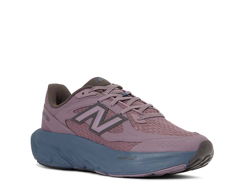 New Balance Fresh Foam Trainer Dark Ice Wine vue latérale — tige mesh engineered