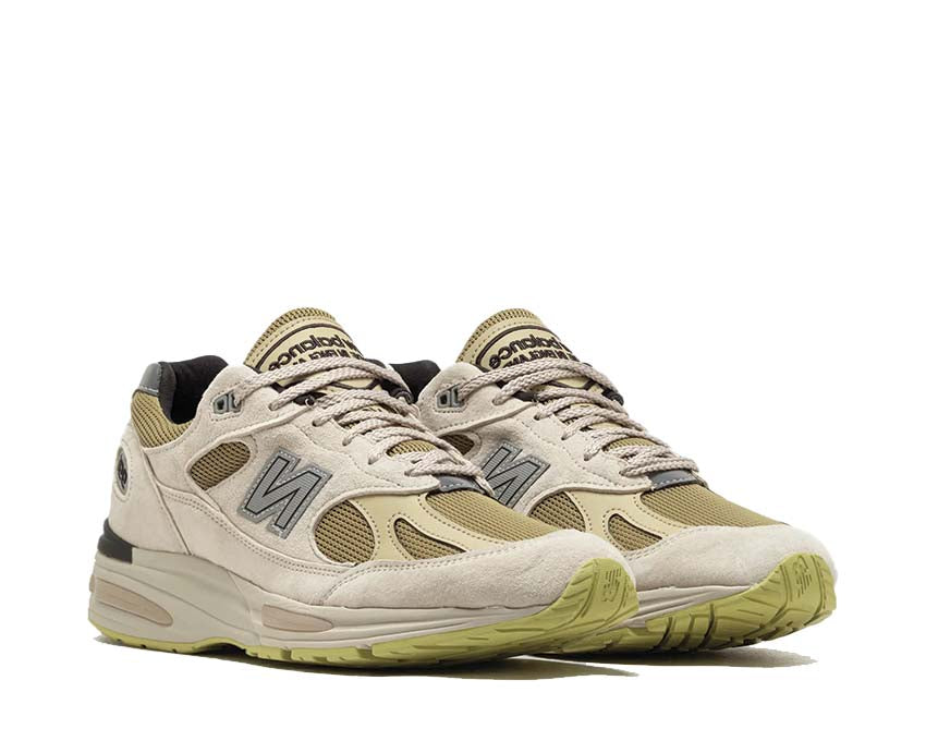 New Balance 991v2 Made in UK Silver Birch vista lateral — ante gris beige refinado