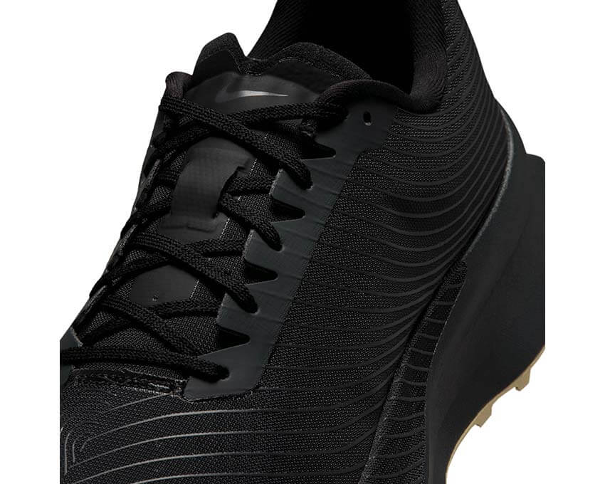 Nike ACG Ultrafly Trail SP Noir — sneaker trail homme édition spéciale