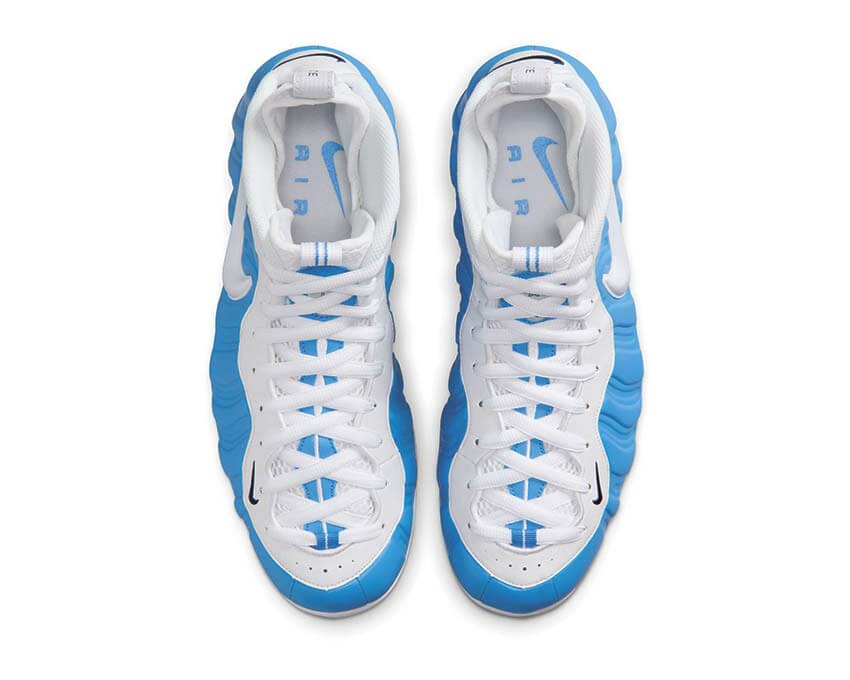 Nike Air Foamposite Pro University Blue — vue arrière coque moulée bleue