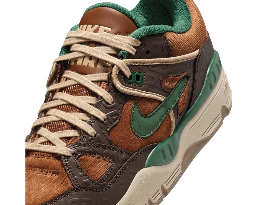 Nike Air Force 3 Low SP x Nigo Baroque Brown vue latérale — tige cuir marron Nigo