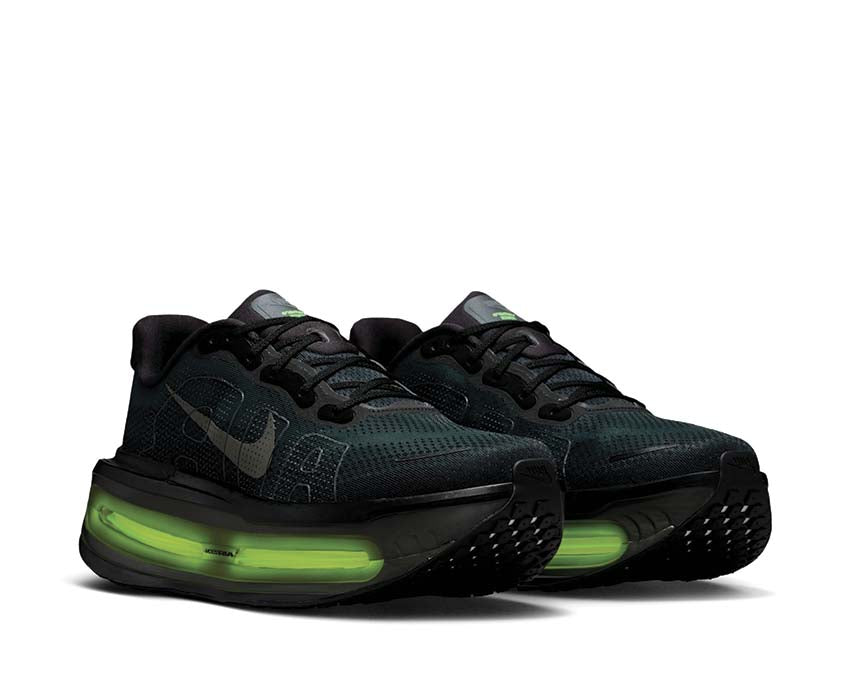 Nike Vomero Premium HQ2050-001 