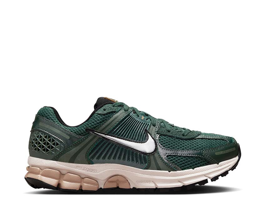 Nike Zoom Vomero 5 W Vintage Green / Chrome - Lt Orewood Brn - Hemp FN6742-300
