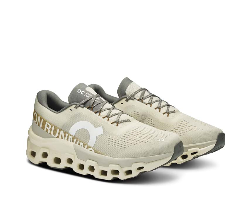 On Cloudmonster 2 W Cream vue latérale — profil amorti running femme longue dist