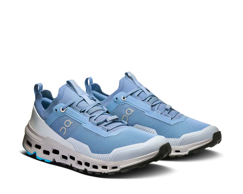 On Cloudultra 2 Chambray/Glacier side view — ultra trail men's profile