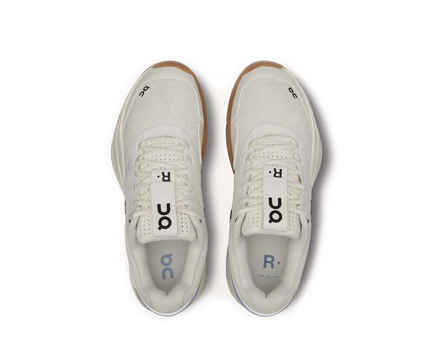 On The Roger Pro Ivory Chambray détail — tige tennis lifestyle homme raffiné