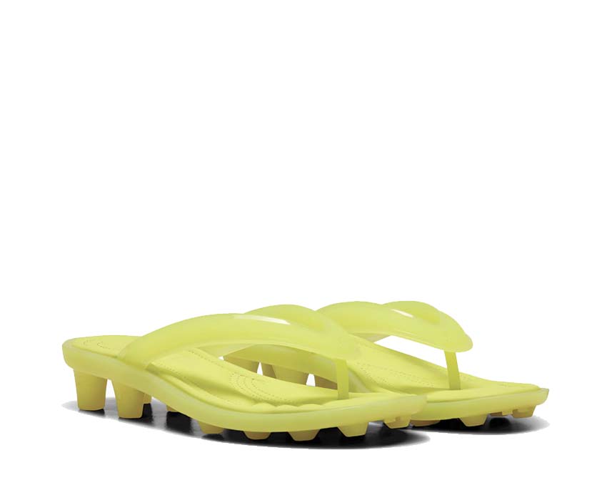 Puma x Fenty Cat Cleat Jelly Lime Sheen vista lateral — suela jelly transparente
