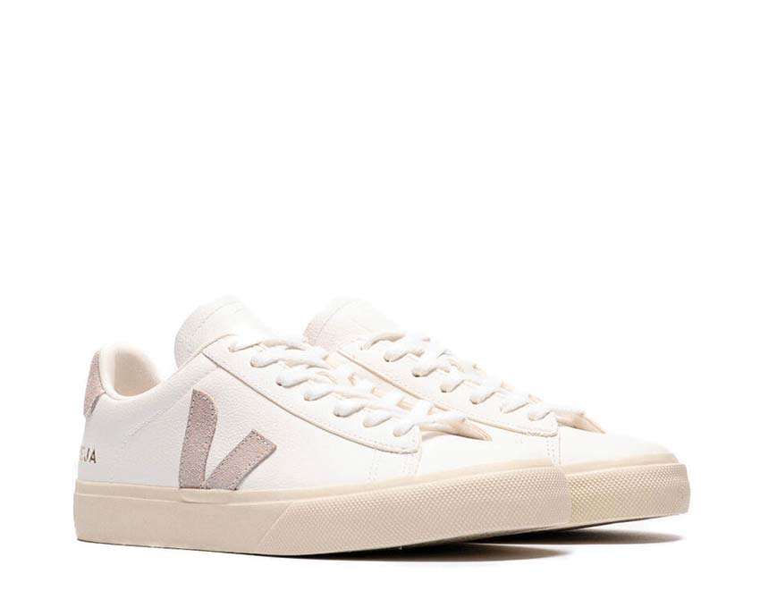 Veja Campo Chromefree Extra White Babe Seitenansicht — pflanzlich gegerbtes Leder