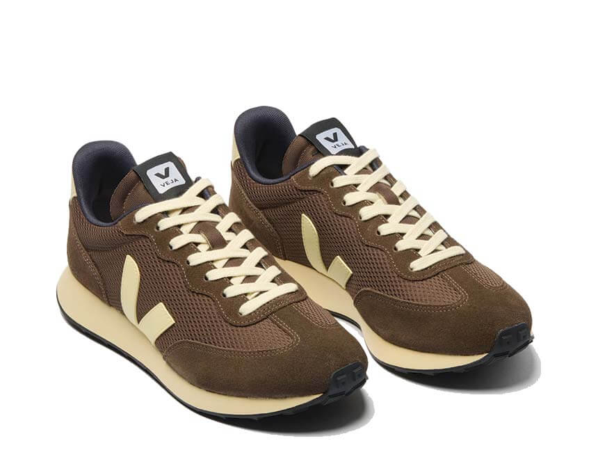 Veja Rio Branco II Alveomesh Eagle side view — technical alveomesh