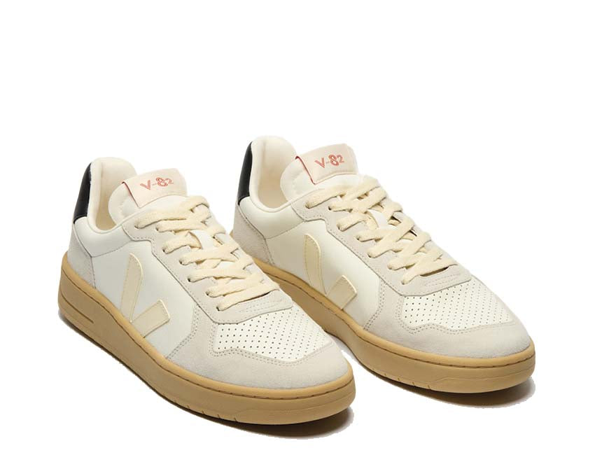 Veja V-82 Grained Leather Pure White vue latérale — cuir grainé blanc Veja