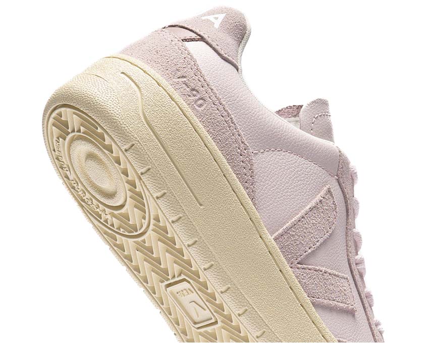 Veja V-90 O.T. Leather Lassi Petale dettaglio — logo V classico