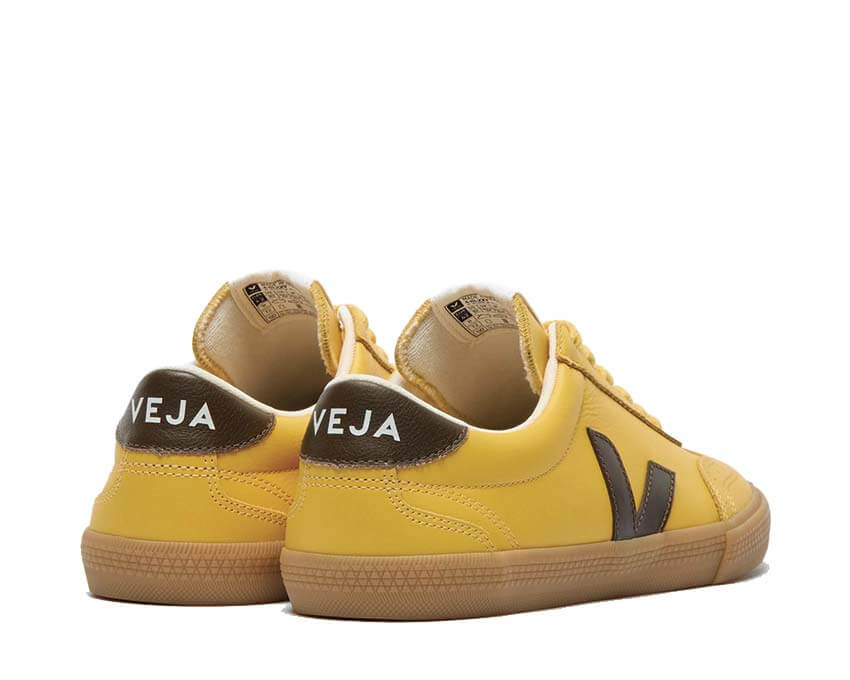 Veja Volley Natural Beige Sohle — Naturkautschuksohle