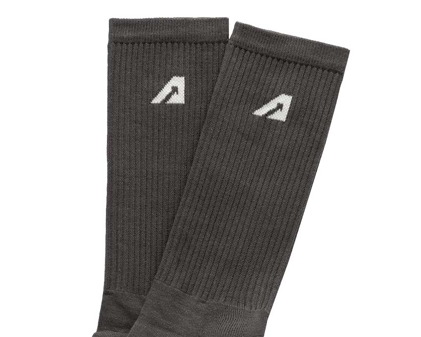 Autry Socks Brodé Vert Scrub détail — détail broderie vert Autry