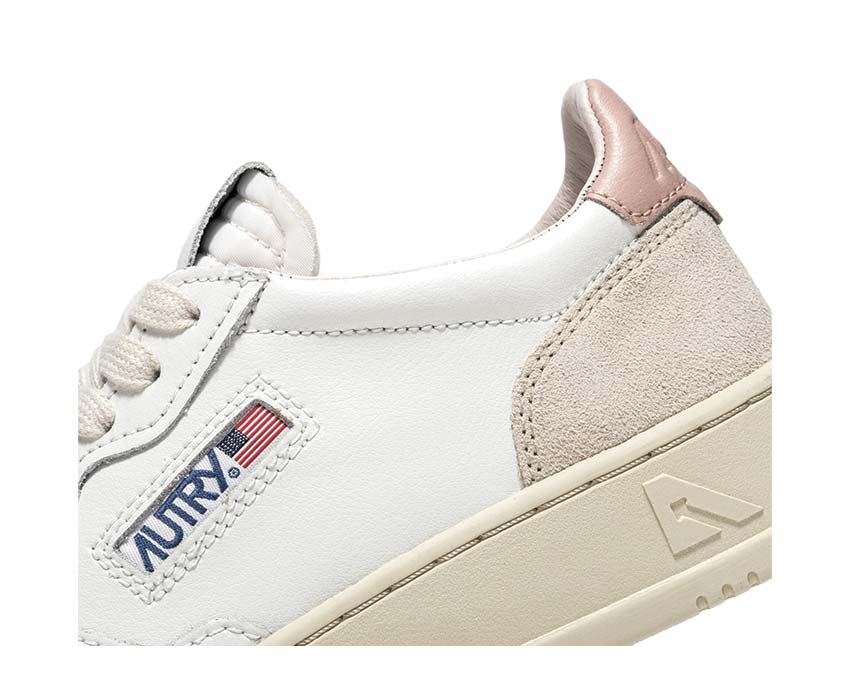 Autry Medalist Low White Powder detail — embroidered Autry logo on white tongue
