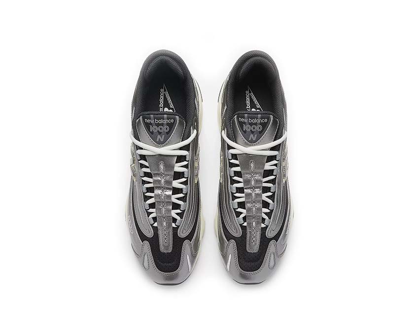 New Balance 1000 Detail — New Balance Logo Stickerei
