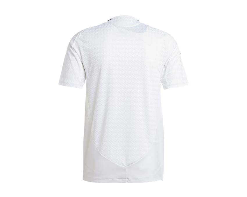 Adidas Maillot Real Madrid 24/25 Domicile — détail col et broderie blason
