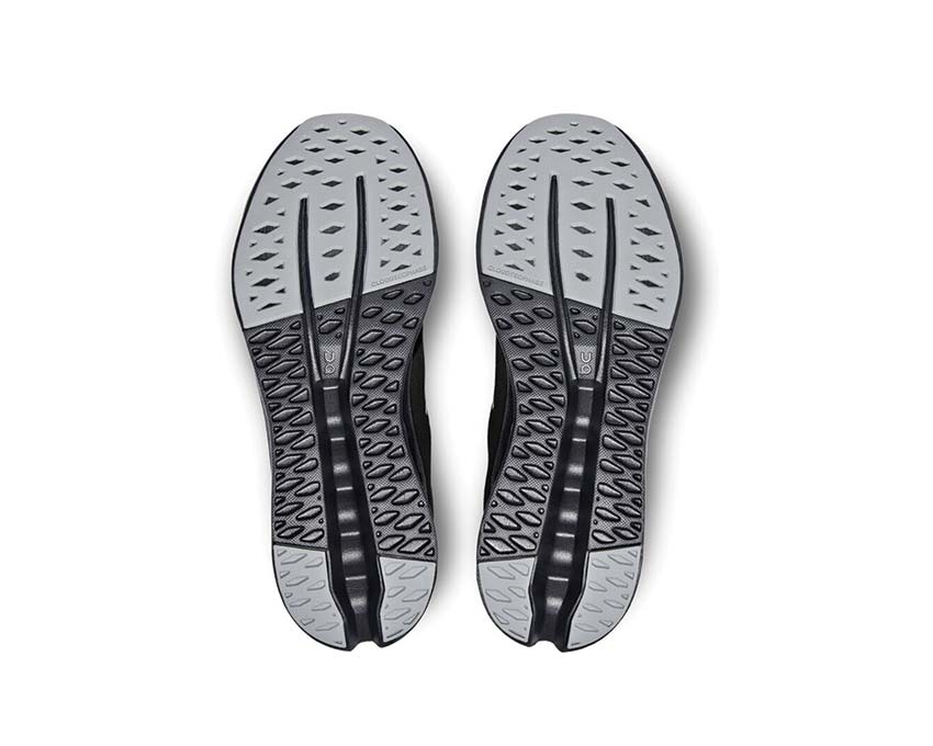 On Cloudsurfer All Black détail — tige engineered mesh