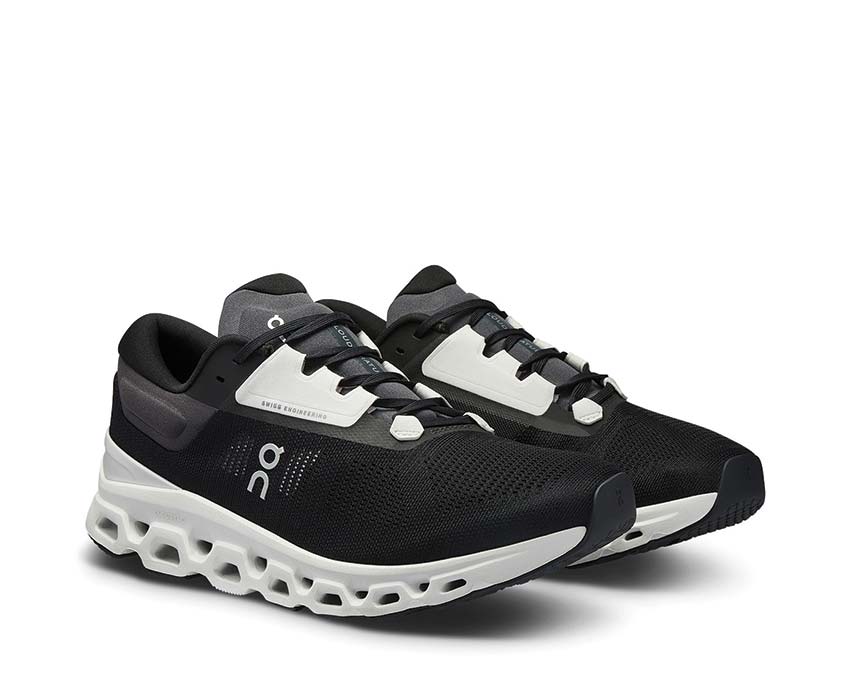 On Cloudstratus 3 W Noir vue latérale — stabilité running femme longue dist