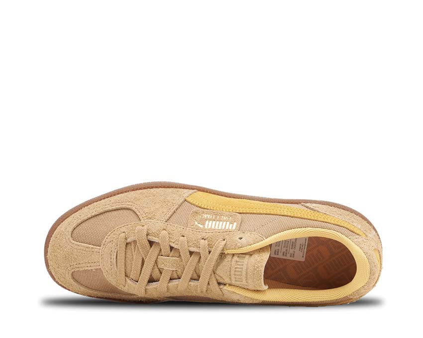 Puma Palermo Vintage Prairie Tan Flaxen Gold detalle — logo Puma en relieve cuero tan