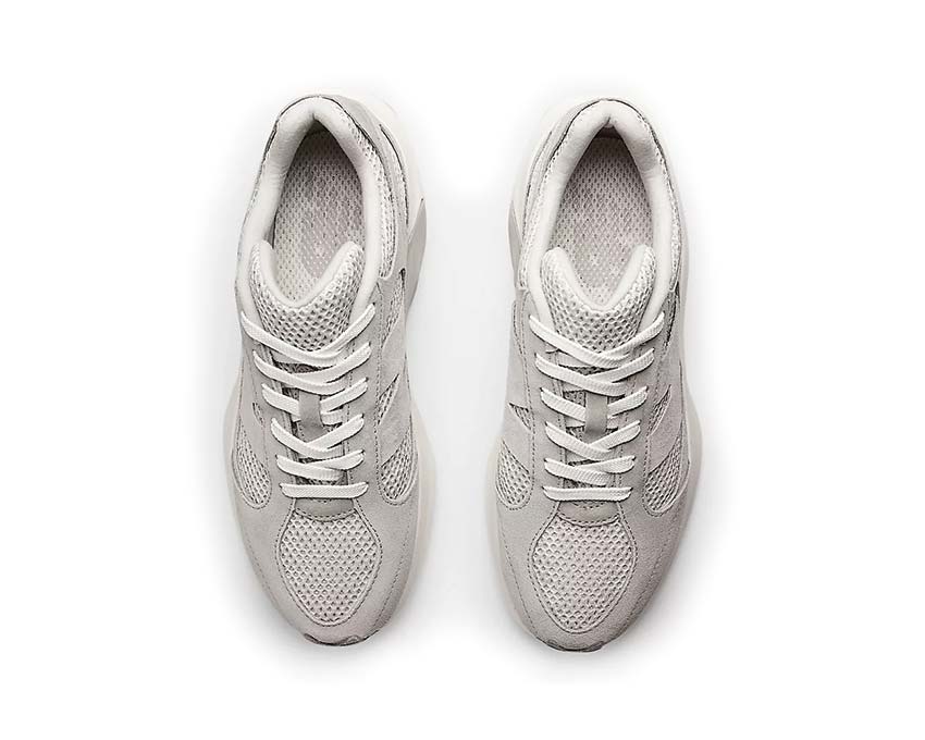New Balance WRPD Grey Days Detail — Wrap-Around Konstruktion