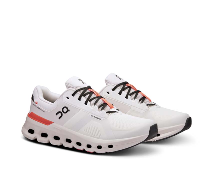 On Cloudrunner 2 White/Sand Seitenansicht — Mesh-Obermaterial Damen-Laufschuh