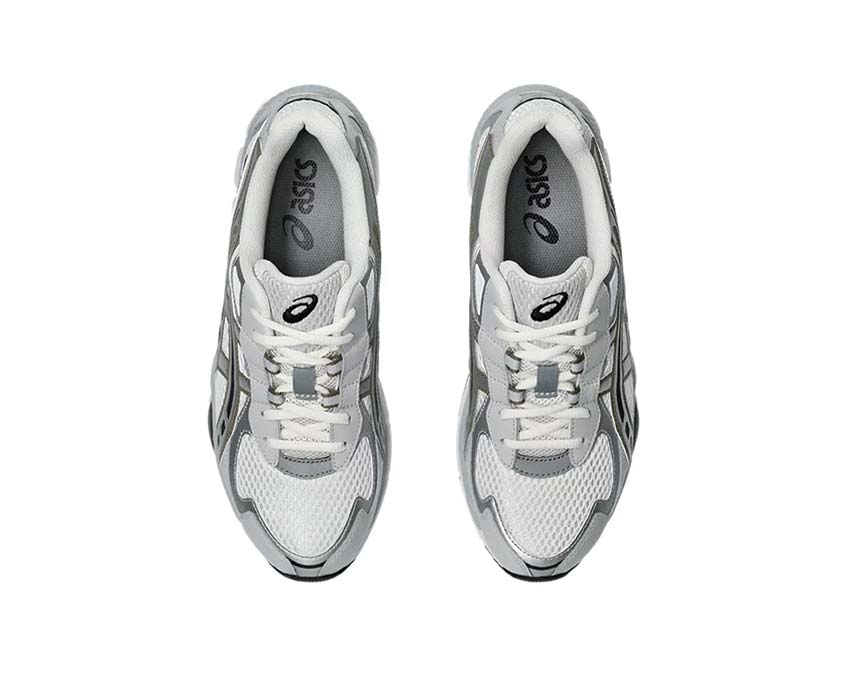 Asics Gel NYC 2055 Cream/Pure Silver detail — mesh and vintage overlay