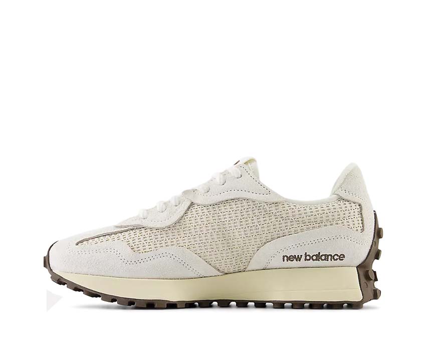 New Balance 327 Detail — markantes großes N Logo