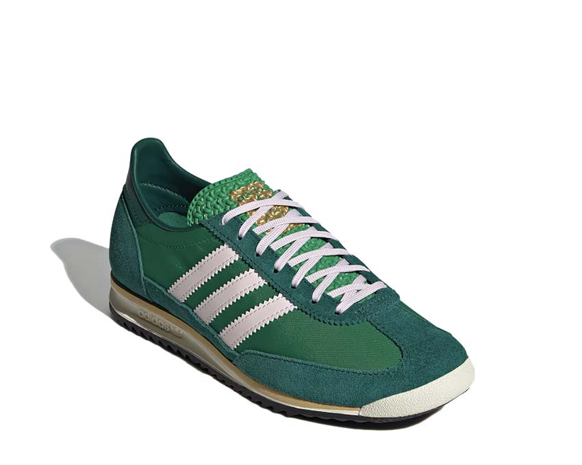 Adidas SL72 OG White Green Seitenansicht — leichte Vintage-Silhouette 1972