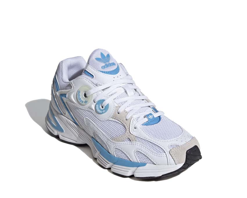 Adidas Astir W White Blue vue latérale — tige mesh légère et 3 bandes