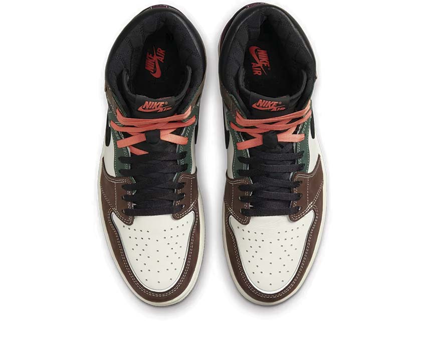 Jordan Air Jordan 1 Retro High OG Black Sail détail — tige cuir noir unisexe