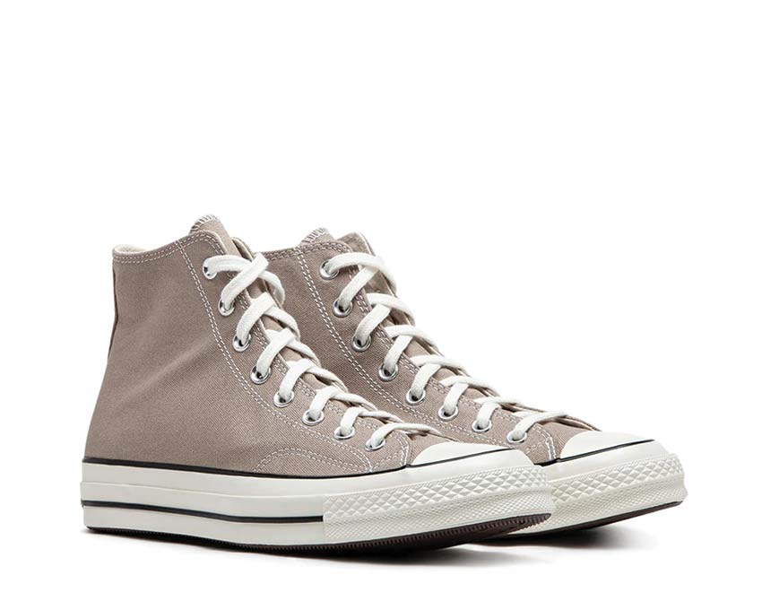 Converse Chuck 70 Hi Sand/Chocolate Seitenansicht — hoher Schaft Segeltuch Sand Schokolade