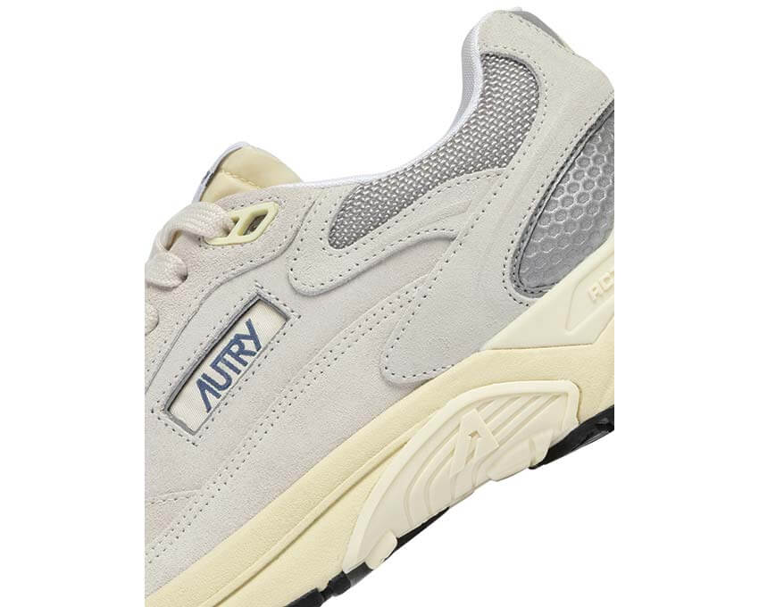 Autry Hyperway Low vue latérale — mesh léger running bicolore