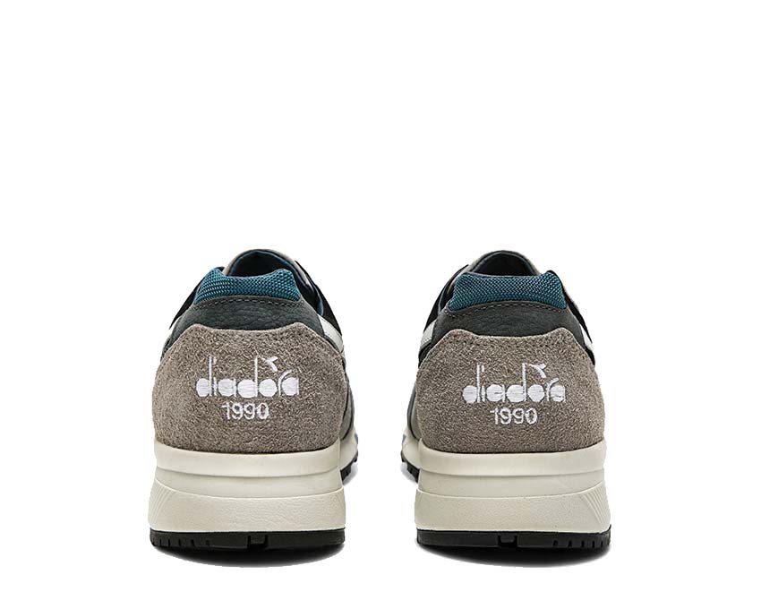 Diadora N9000 Italia Black Paloma Grey Sohle — Gummisohle vintage