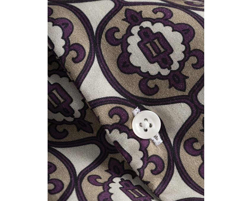Les Deux Ornament AOP Tencel Shirt Ivory Detail — AOP ornamentales Muster
