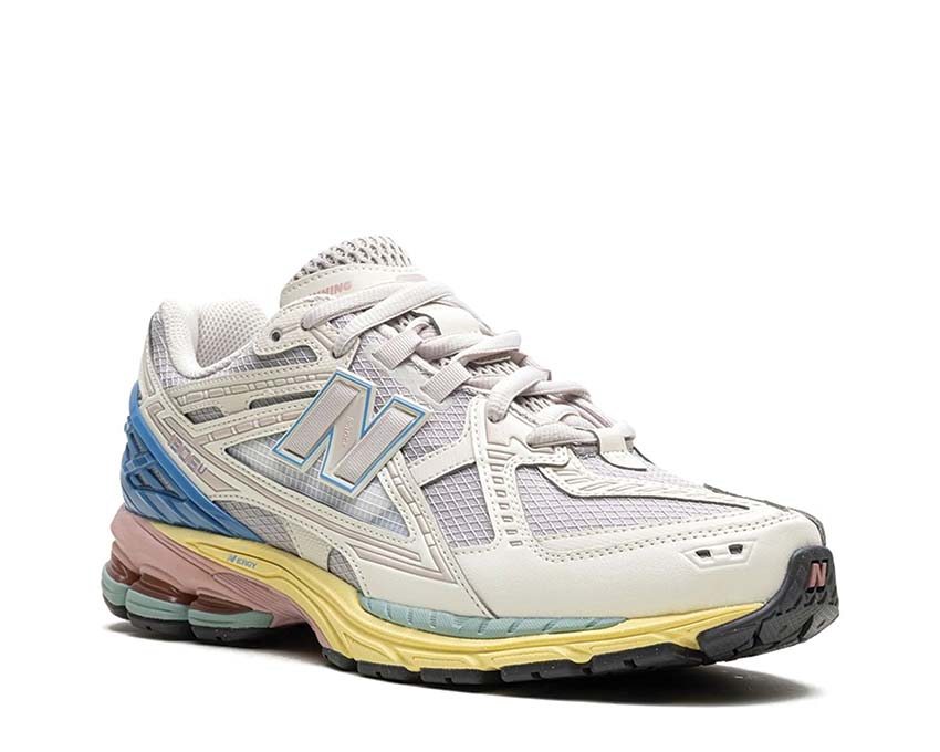 New Balance 1906 Utility Angora Seitenansicht — Blue Laguna Orb Pink Details