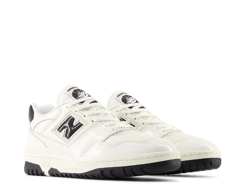 vue latérale — New Balance 550 Patent cuir verni sea salt noir