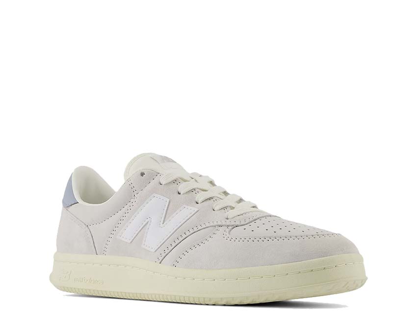 New Balance T500 Reflection White Seitenansicht — klassisches weißes Leder Tennis Obermaterial