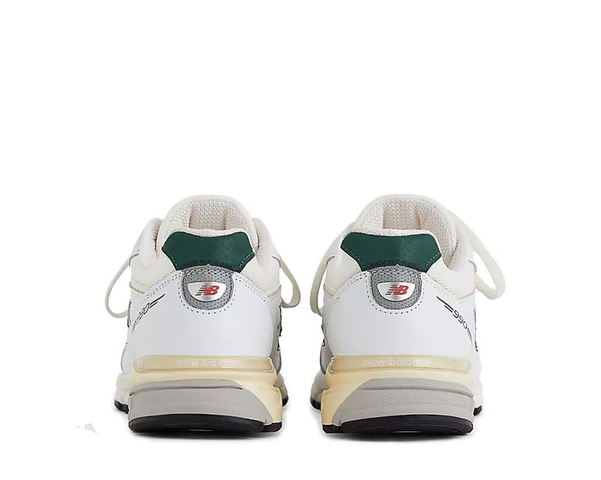 New Balance 990v4 Calcium Forest Green sole — ENCAP running technology made USA