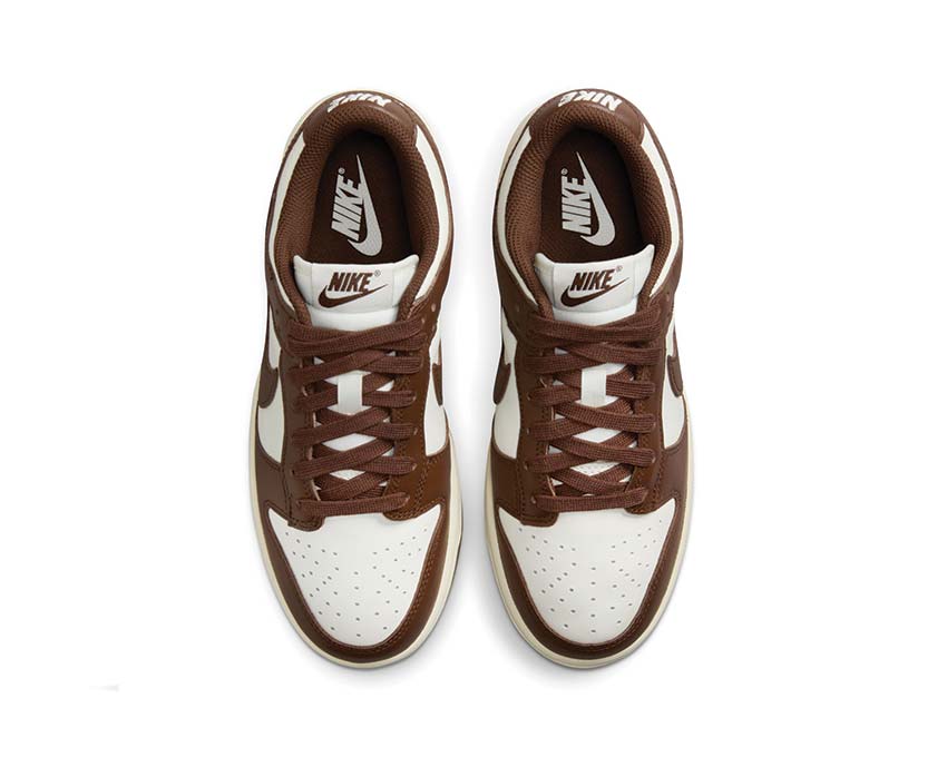 Nike Dunk Low W Cacao detail — two-tone leather Sail Cacao Wow