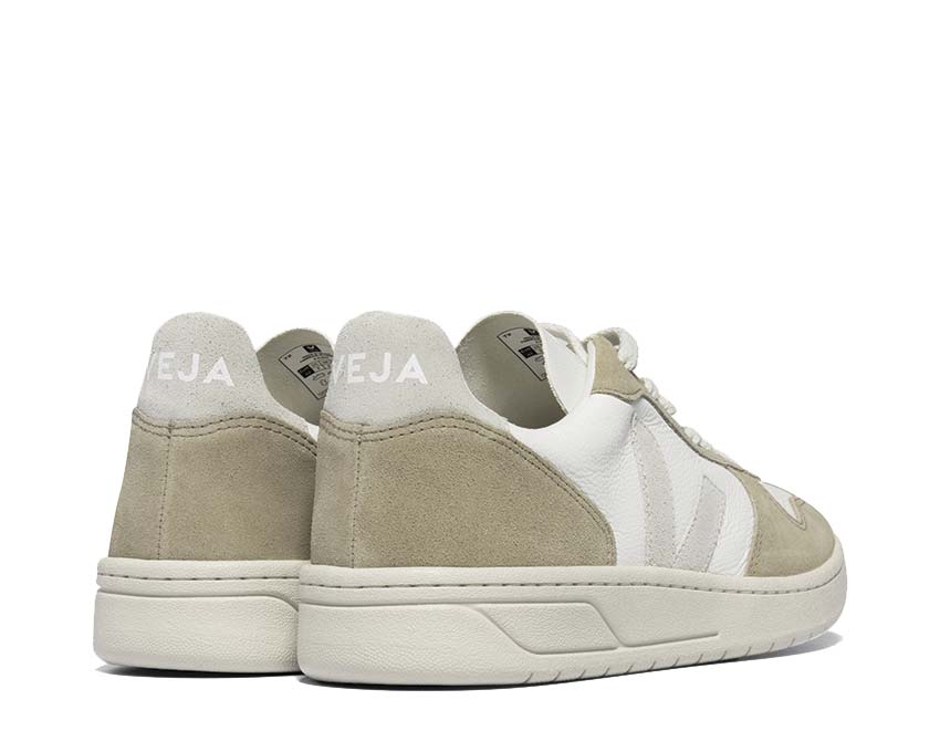 Veja V-10 Extra White/Sahara Sohle — Naturkautschuksohle