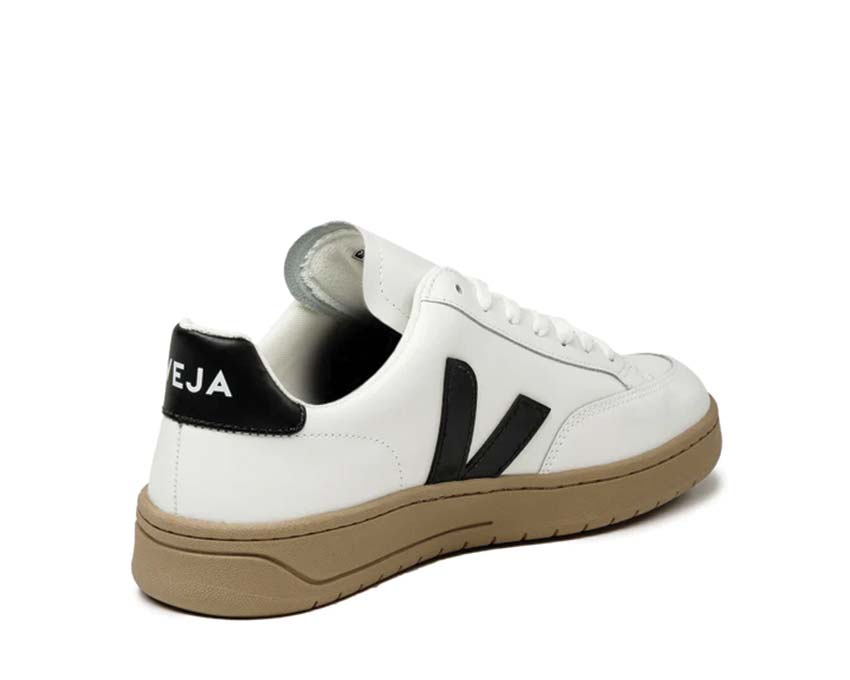 Veja V-12 Extra White/Black semelle — semelle caoutchouc naturel