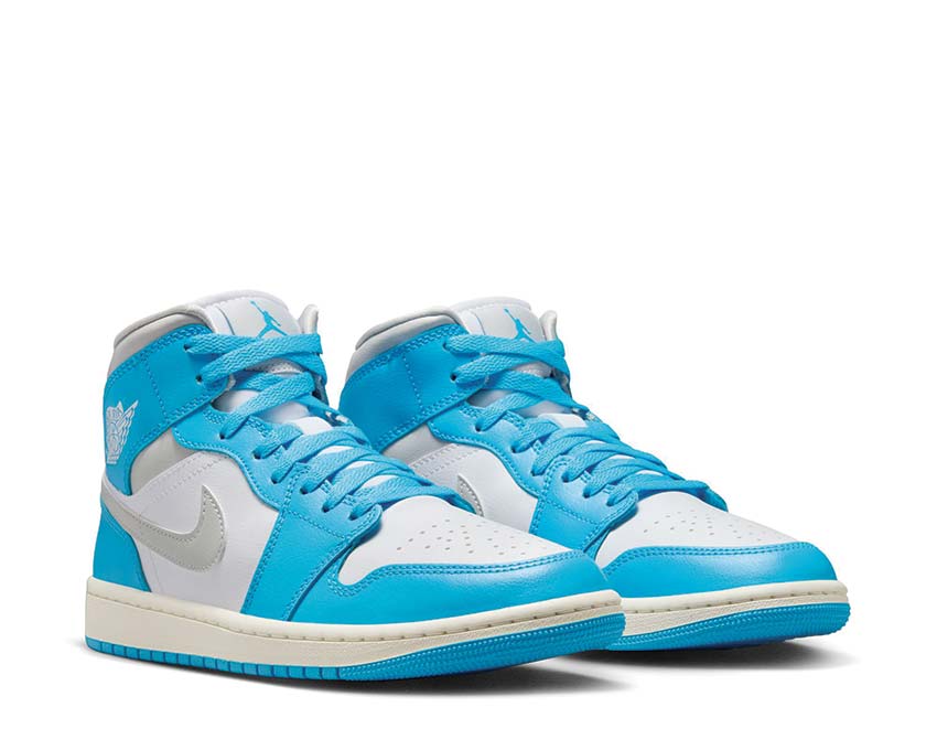 Air Jordan 1 Mid W Powder Blue Neutral Grey semelle — semelle blanche Jordan 1 Mid