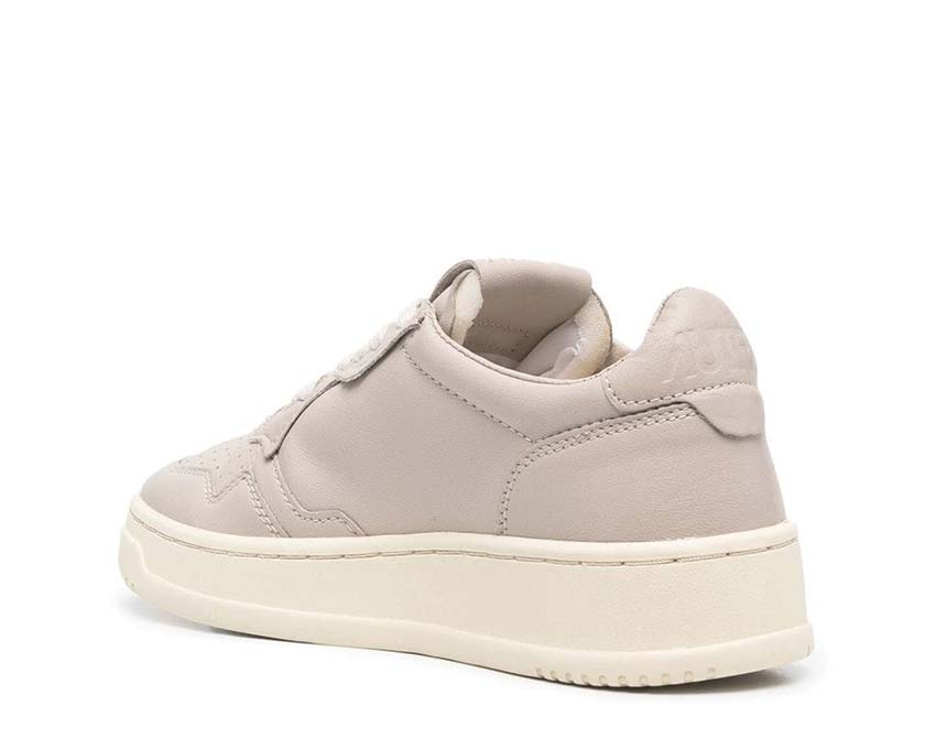 Autry Medalist Low Goat Grey sole — serrated rubber sole