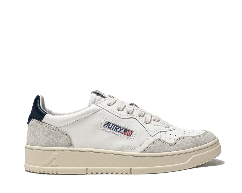 Autry Medalist Low Suede White/Blue — Herren-Sneaker aus Premium-Wildleder