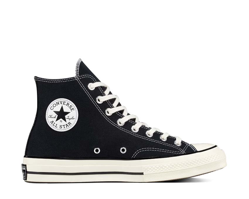 Converse Chuck 70 Classic High Top Black Seitenansicht — dickes Segeltuch und Metallösen