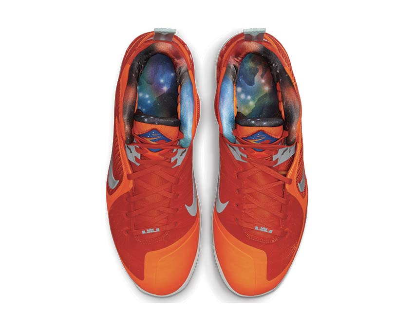 Nike Lebron IX Total Orange détail — empiècement orange total vif