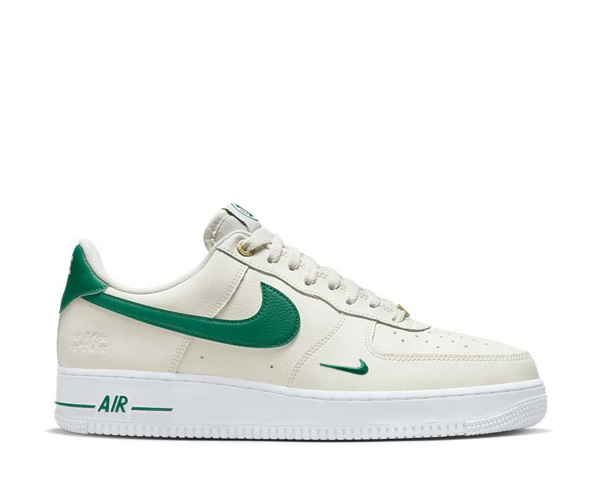 Nike Air Force 1 '07 LV8 Sail Malachite White Metallic Gold — sneaker homme édition LV8
